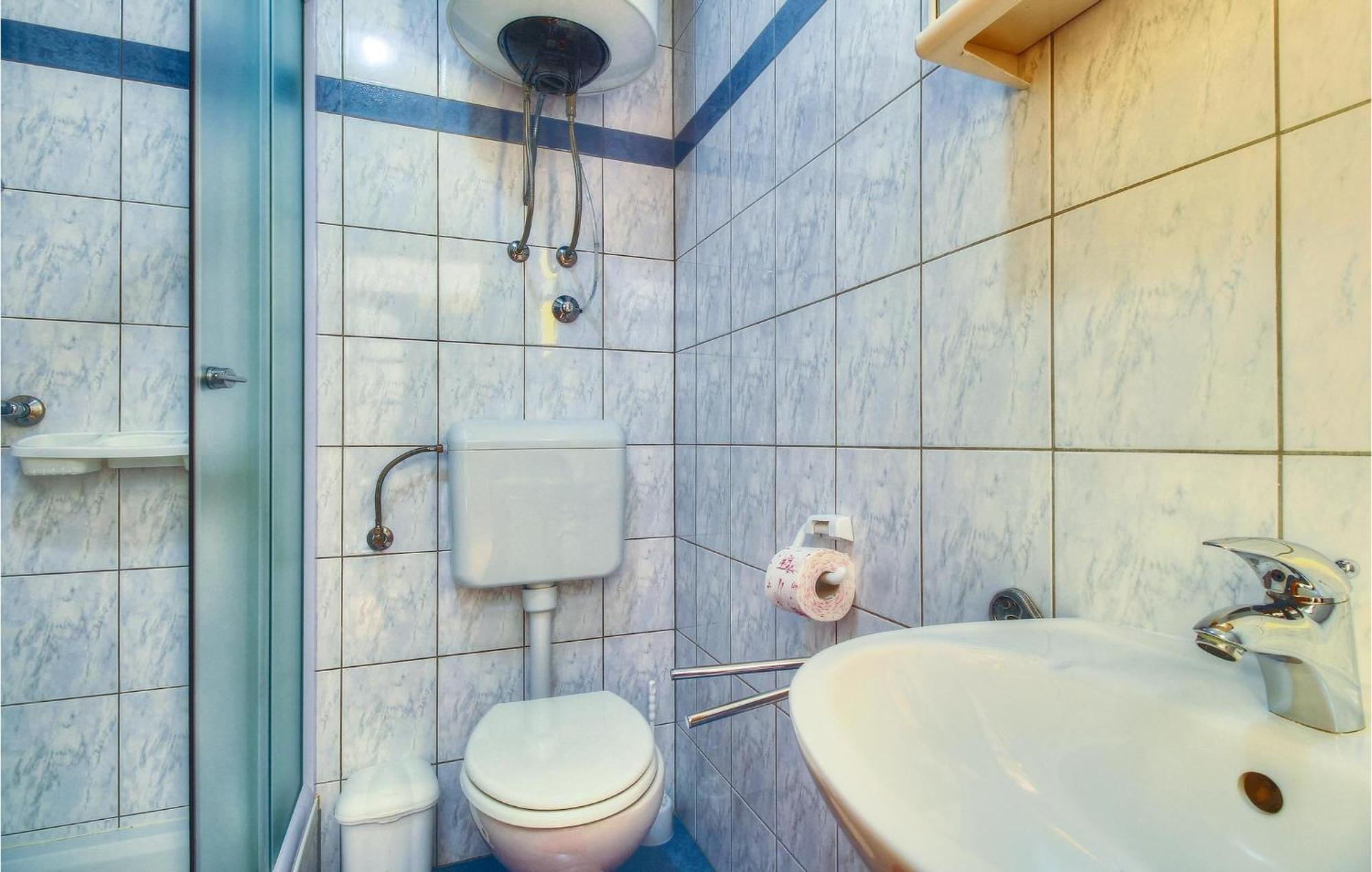 3 Bedroom Gorgeous Home In Бує Екстер'єр фото