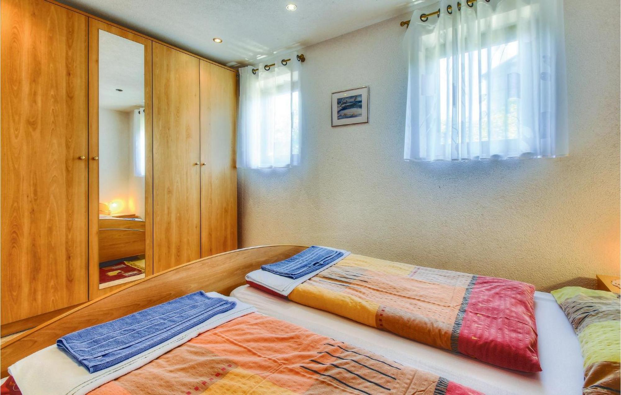 3 Bedroom Gorgeous Home In Бує Екстер'єр фото
